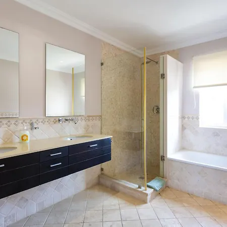 Amendoeiras V6 - Vip By Interhome